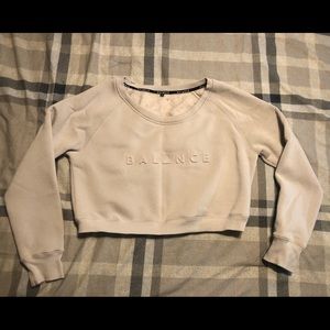 Essence Crop Crew - Lucid